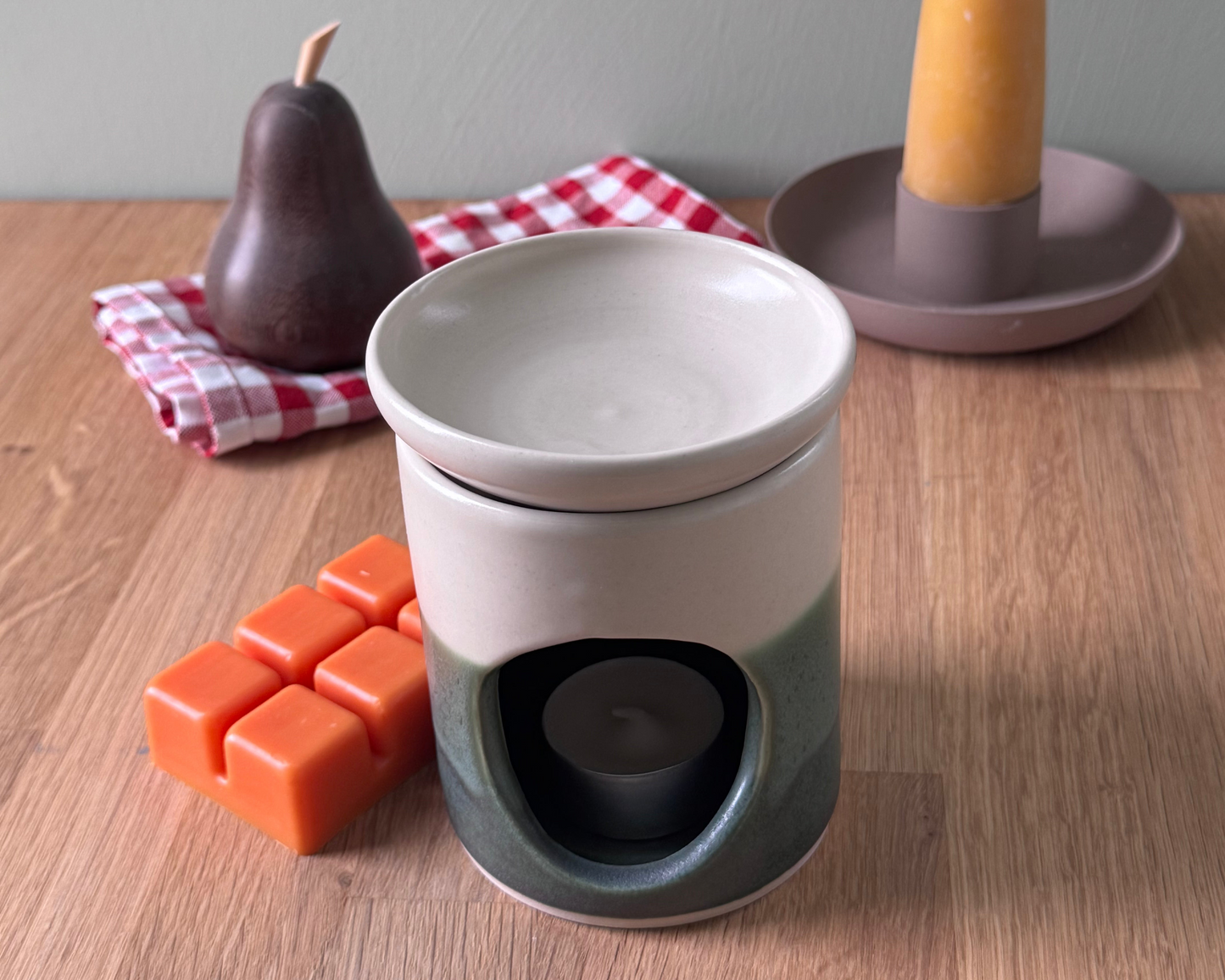 Handmade Wax Melt Burner in an Overlapping Green and White Glaze